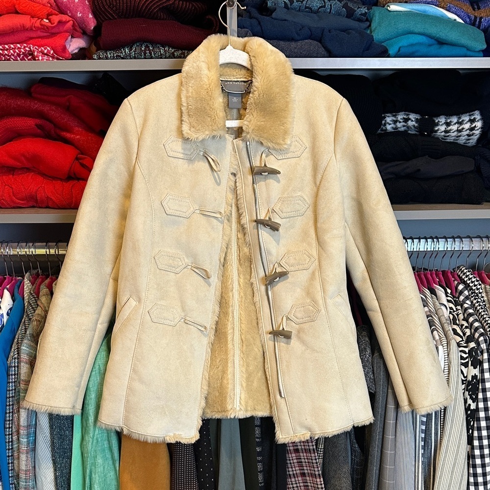 Ann Taylor tan faux suede/fur front zipper/toggle closure 2 pocket coat size XS